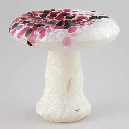 モニカ・バックストロムのMushroomシリーズについて